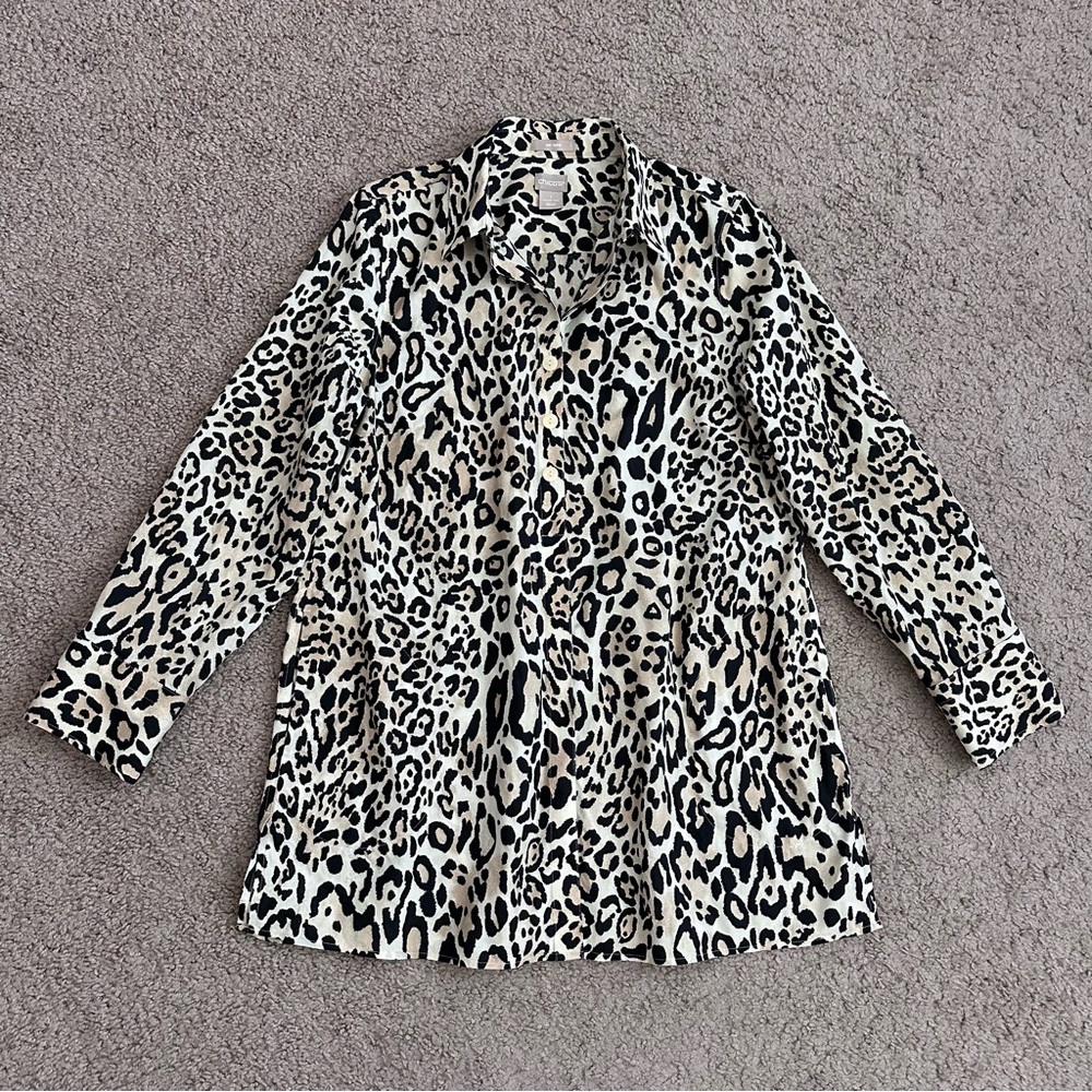 Chico’s Animal Print Button Up Shirt Womens 1 (8/10 US)